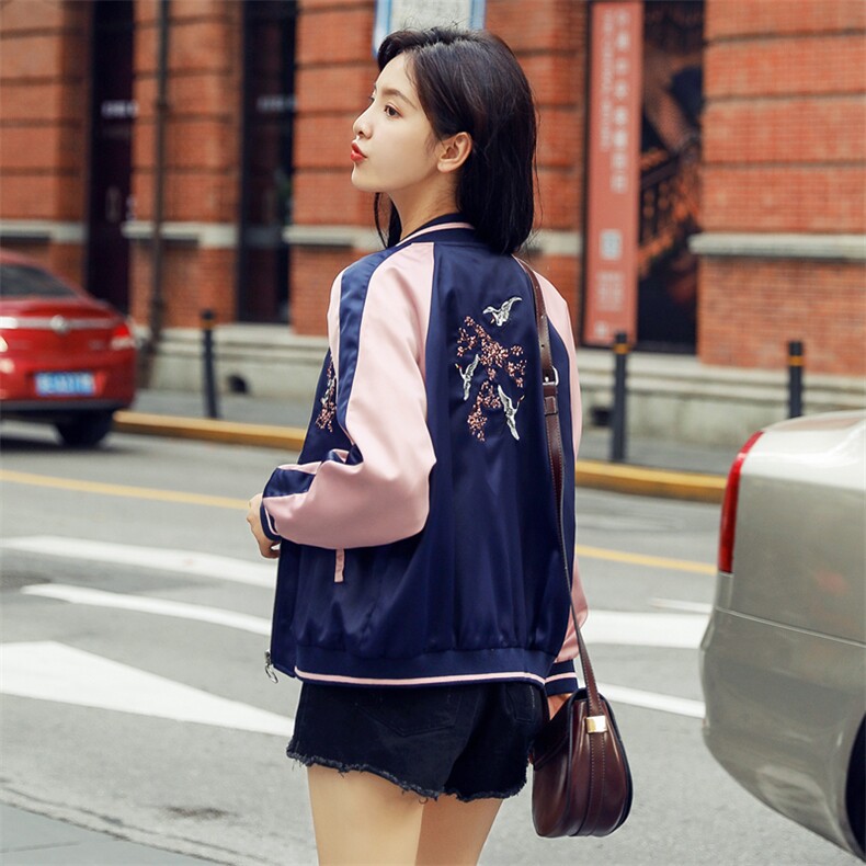 独特超好看拼色短款棒球服女春秋2025新款休闲减龄薄款小夹克外套，女装短外套，帛香坊