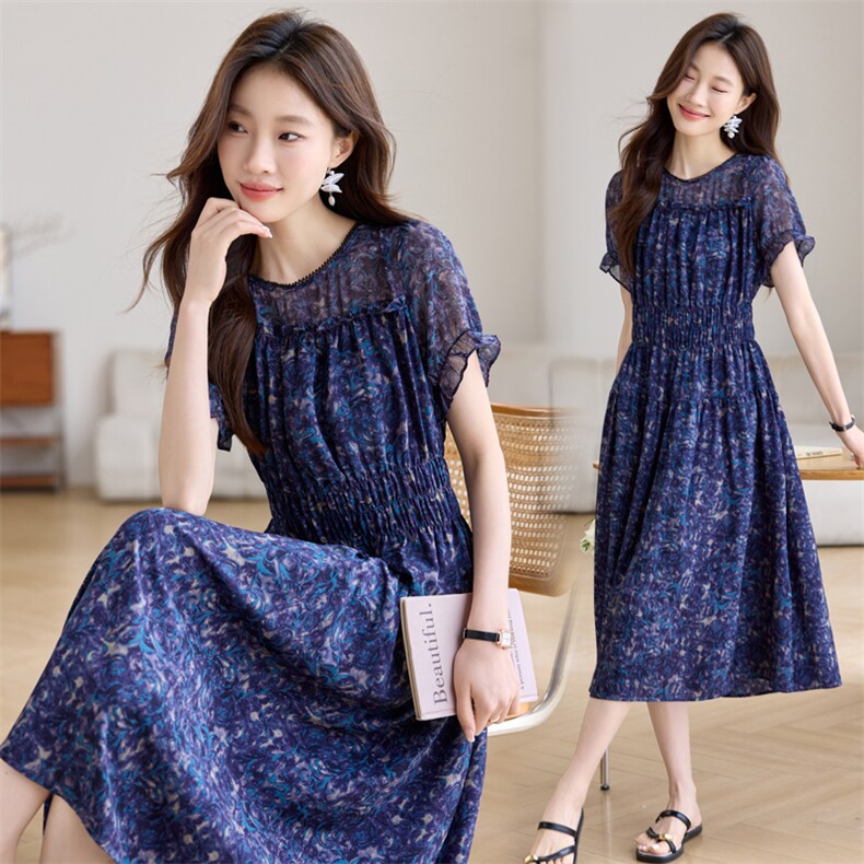 法式复古印花连衣裙女2026夏季新款收腰显瘦气质减龄中长款A字裙，女装连衣裙，简韵佳