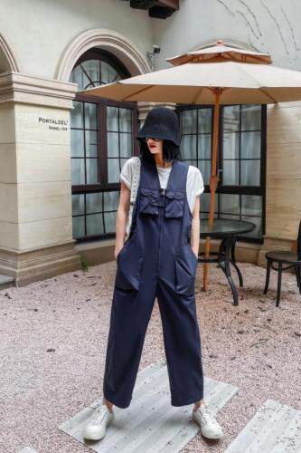 设计感小众减龄韩韩版宽松休闲复古阔腿拉链工装连体长裤，女装，TS