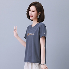 2023夏季新款简约时尚气质圆领休闲舒适刺绣T恤，女装T恤，独衣靓