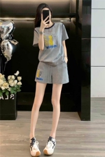 韩版休闲时尚套装女夏款个性简约圆领印花刺绣上衣阔腿短裤两件套，女装套装/套裙，江南