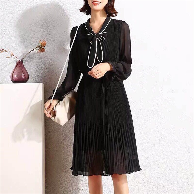 秋冬新款女装时尚韩版宽松大码显瘦连衣裙，女装连衣裙，荷塘月色