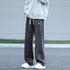 深灰色