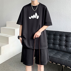 黑色