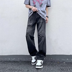黑色