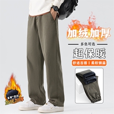 军绿色