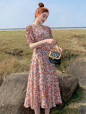 连衣裙女夏季新款法式浪漫气质V领碎花修身显瘦性感长礼服裙，女装连衣裙，天丽