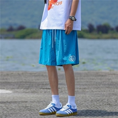 蓝色