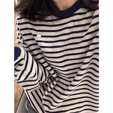 藏青色