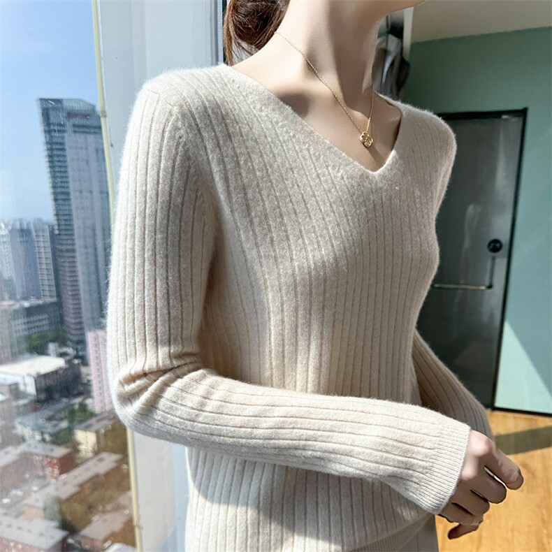 V领羊毛衫秋冬新款坑条修身针织打底套头毛衣女，女装羊毛衫，君贝羊绒