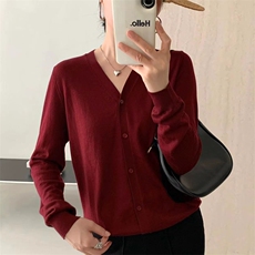 新款纯色v领单排扣针织衫时尚休闲百搭，女装针织衫/毛衣，优麦羊绒（原洪叶羊绒）