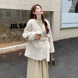 韩版仿水貂毛皮毛一体外套女2025年冬季新款收腰显瘦气质保暖皮草图片