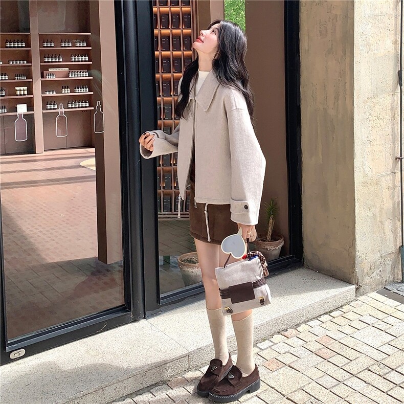 燕麦色简约休闲毛呢外套女秋冬超火好看高级小众加厚短款夹克上衣,女装毛呢外套,2B237