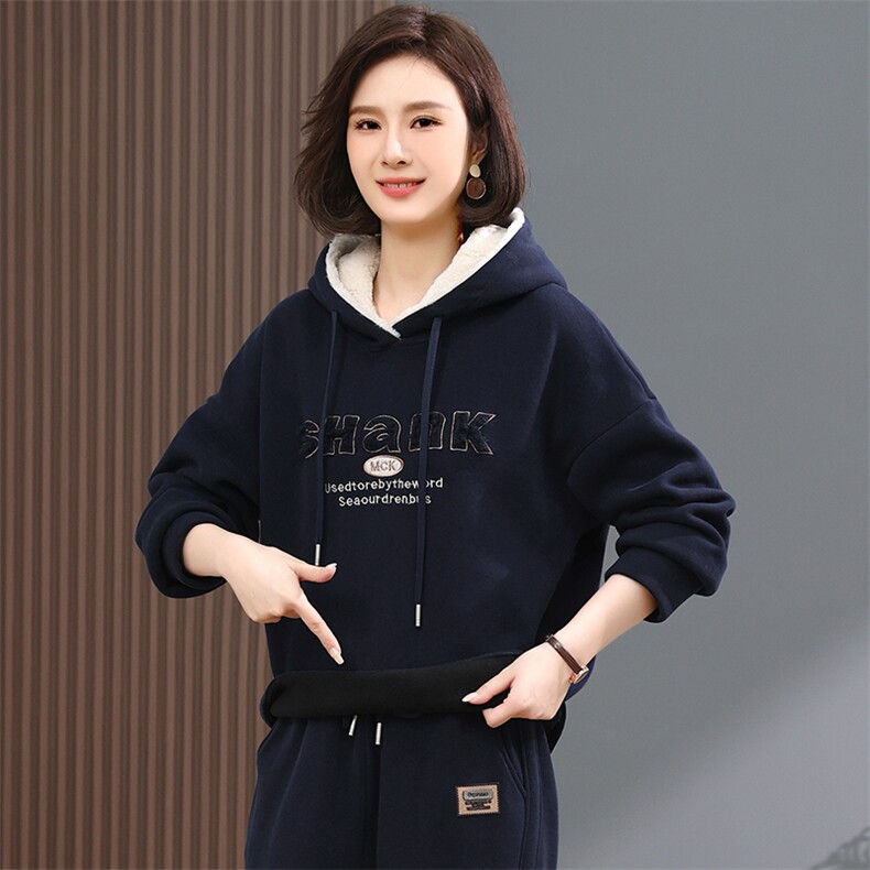 2023冬装新款时尚潮流加绒连帽卫衣女,女装卫衣/绒衫,丽影随形