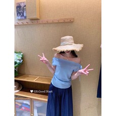 蓝色