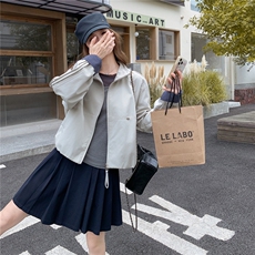 韩系学院风立领短外套女2025秋季新款洋气减龄巨好看休闲工装上衣，女装短外套，2C090