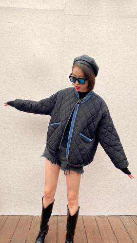 牛仔拼接牛仔羽绒棉，女装，烟雨美人