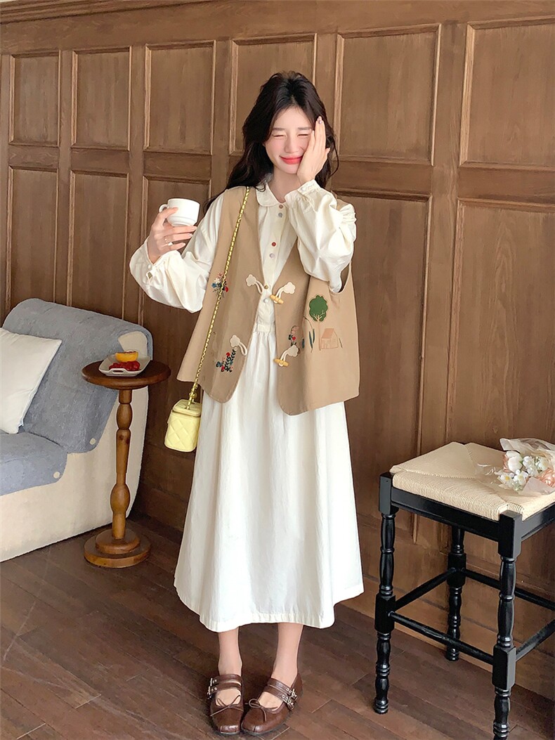 卡其色牛仔绣花背心半身裙两件套女2025春季新款时尚减龄百搭套装,女装套装/套裙,浙宝301