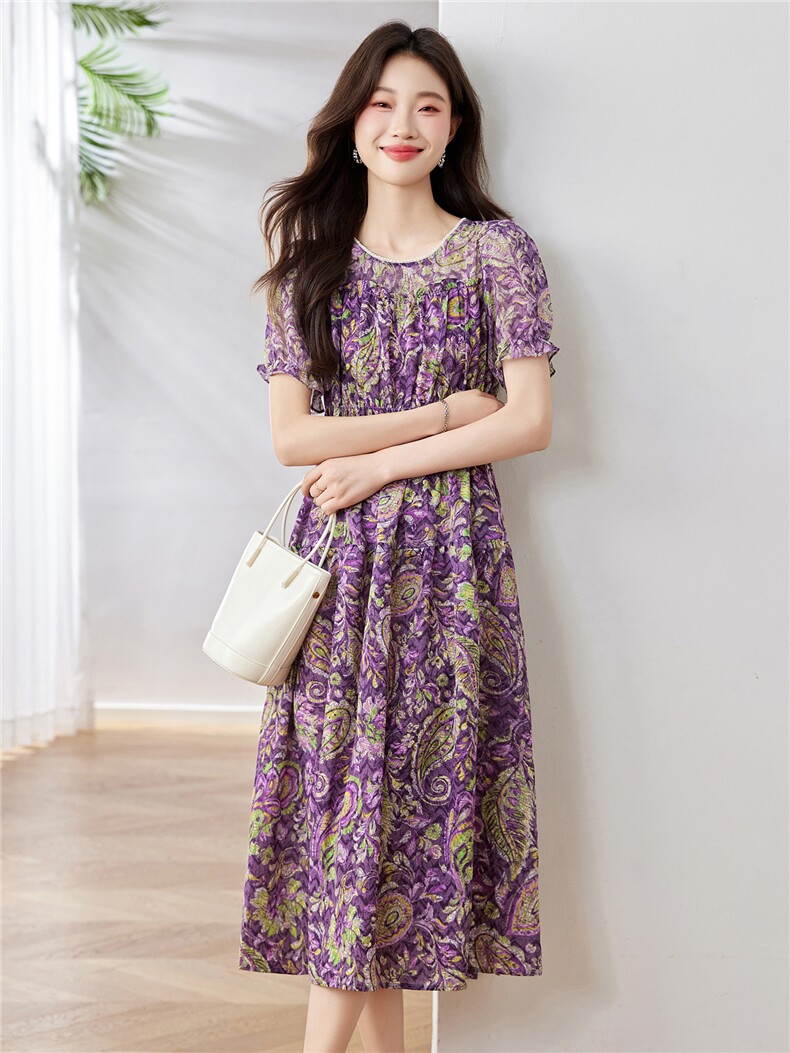 绝美紫色碎花连衣裙女2025夏季新款洋气减龄收腰显瘦小个子印花裙,女装连衣裙,布芭啦
