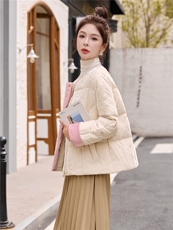 时尚提花新中式羽绒服女短款2025新款90%白鸭绒外套，女装羽绒服，姿衣坊