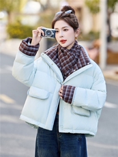 新款挂脖围巾加厚格纹拼接羽绒服2025年冬季时尚潮流，女装羽绒服，鑫鑫美