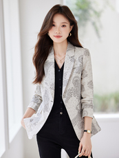 2025秋装新款印花气质时尚长袖一粒扣西装小外套女，女装短外套，时尚风爆