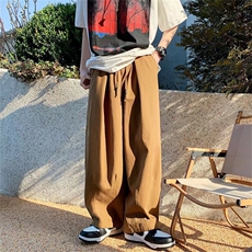 卡其色