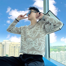 米白色