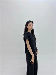 黑色极简懒人套装图片