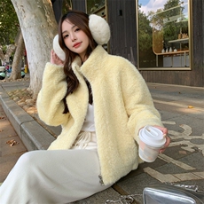 新款主推奶呼呼嫩黄色皮毛一体2639-P185-K278，女装短外套，2C129