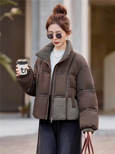 2025新款拼接短款撞色羽绒服图片