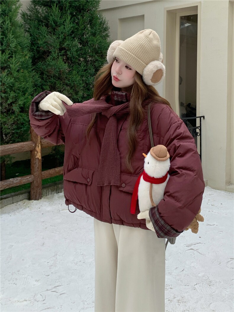 现货新款韩版宽松立领撞色格子袖口羽绒服短款外套面包服,女装羽绒服,韩然一族