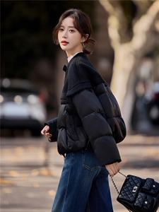 黑色短款休闲拼接羽绒服女2026冬季新款圆领休闲百搭上衣图片