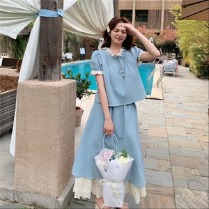 温柔系甜美减龄套装裙2025新款夏日超火蕾丝拼接小衫半身裙两件套图片