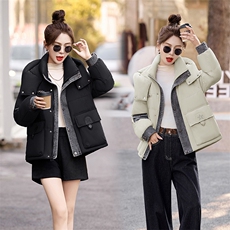 设计感牛仔拼接短款羽绒服女2024冬季新款加厚保暖白鸭绒连帽外套，女装羽绒服，自然秀