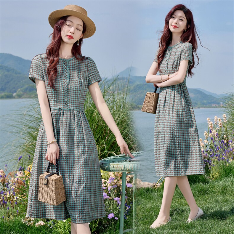 时尚格子连衣裙女中长款2025夏新款高腰修身洋气减龄休闲棉麻裙子，女装连衣裙，水衣源
