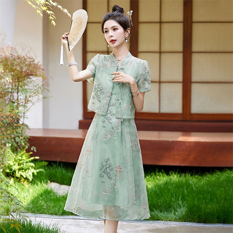 欧根纱刺绣新中式连衣裙两件套女2024夏季新款洋气减龄吊带裙套装,女装套装/套裙,艾仟回(原伊仟回)