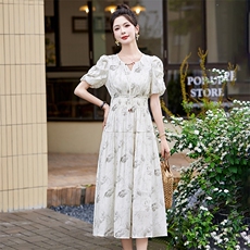2024夏装新款收腰显瘦碎花雪纺连衣裙女夏中长款裙子仙女气质优雅，女装连衣裙，贵人树