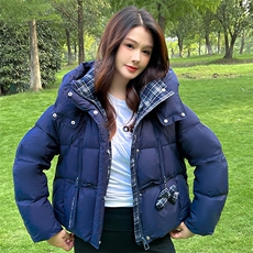 【大货已出】羽绒服女冬季今年流行气质高级感加厚保暖外套，女装羽绒服，韩蔻秀