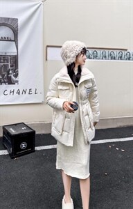 香丽迪冬装新款羽绒服图片