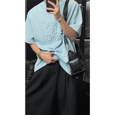 蓝色