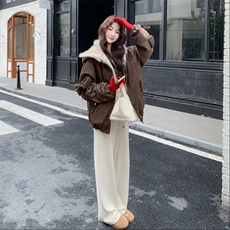 25冬季~座山雕羽绒外套~内里90白鸭绒，女装短外套，2C283