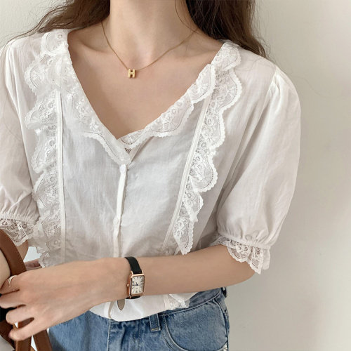 短袖夏季女别致小上衣2021年夏季新款镂空设计小心机衬衫薄款，女装蕾丝衫/雪纺衫，潮品会