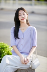 莱赛尔天丝针织短袖T恤女新款夏时尚洋气宽松开衫外套半袖V领上衣，女装T恤，晨旭羊绒