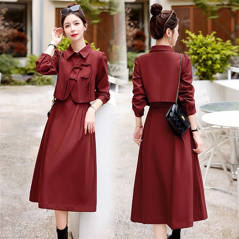 初秋季高级感法式复古盘扣两料扣马甲衬衣领气质连衣裙两件套套裙，女装套装/套裙，奕薇雅