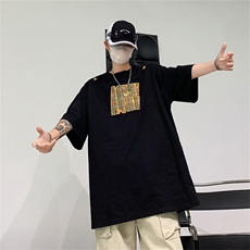 黑色