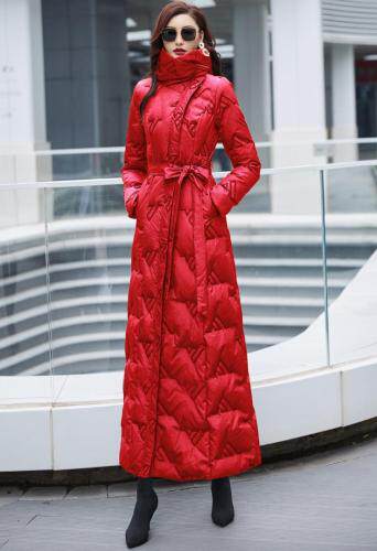 气质羽绒服，女装羽绒服，蓝芝衣秀