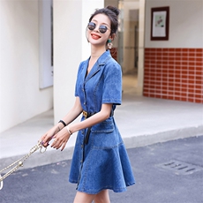 （现货）2025夏装新款时尚休闲西装领短袖薄牛仔短裙（配腰带），女装连衣裙，印象茜