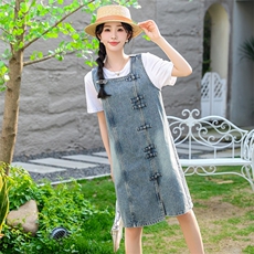 新中式盘扣牛仔裙女方领连衣裙2024夏新款无袖背心裙时尚减龄裙子，女装连衣裙，潮流依族