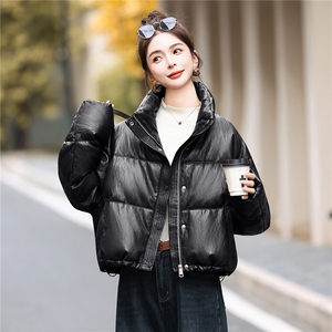 美拉德pu皮羽绒服女短款冬季新款免洗立领小个子加厚白鸭绒外套图片
